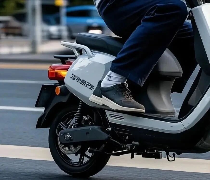 电动车骑快VS骑慢，谁更省电？掌握4招，续航轻松提升！